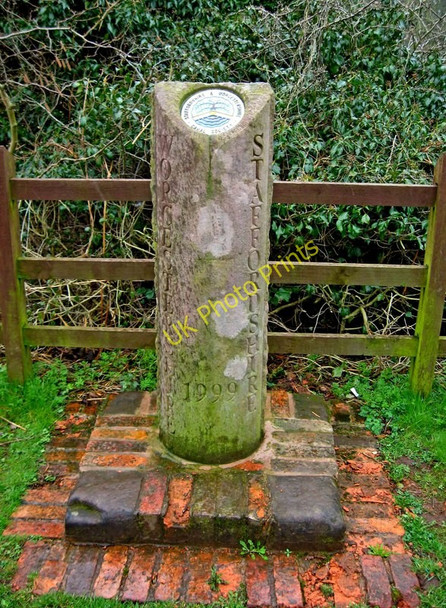 Photo 6"x4" Staffordshire & Worcestershire Canal boundary stone Caunsall c2010