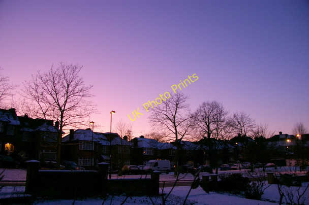 Photo 6"x4" Snow and Sunset, London N14 Southgate\/TQ3094 c2009