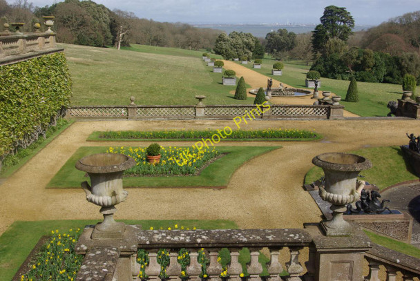 Photo 6"x4" Osborne House garden Cowes c2010 P1