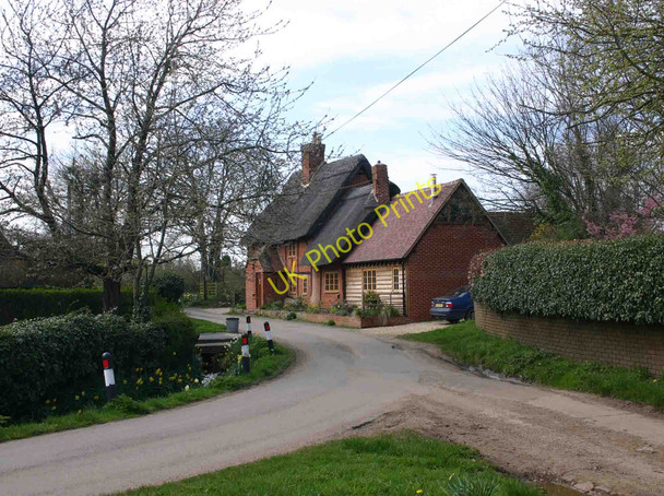 Photo 6"x4" Thatched cottage in Lower Radley Lower Radley c2010
