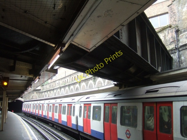 Photo 6"x4" Sloane Square tube station Westminster c2010
