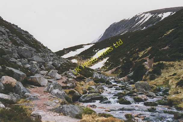 Photo 6"x4" The Allt Druidh Lochan Odhar\/NH9503 c1998