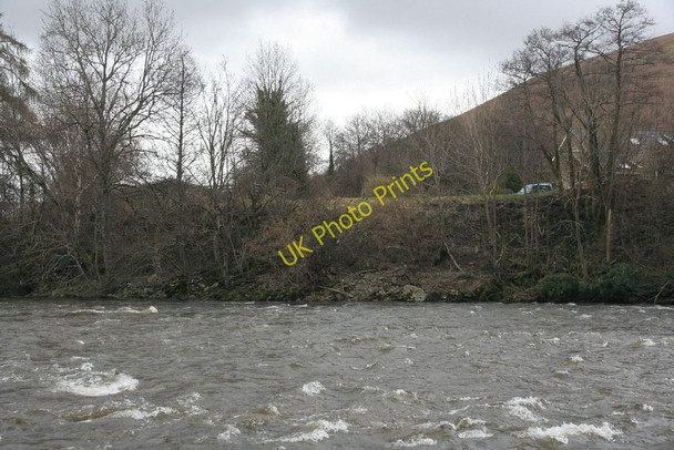 Photo 6"x4" The other bank Llanwrthwl c2010
