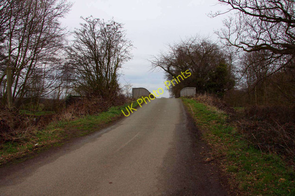 Photo 6"x4" The road to Bridge 55 over the Trent and Mersey Canal Rileyhill c2010