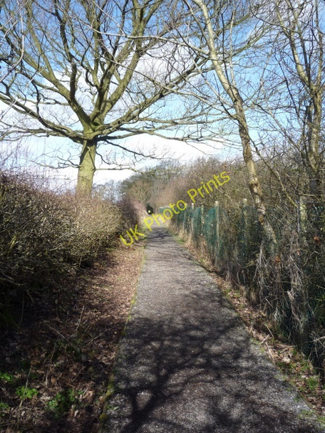 Photo 6"x4" Ringway footpath Harrogate c2010