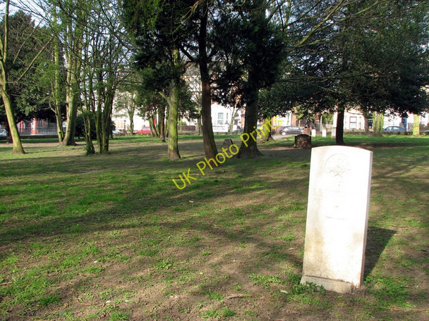 Photo 6"x4" St John's Gardens, Loscoe Road Nottingham\/SK5641 c2010