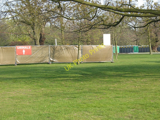 Photo 6"x4" Preparing for the London Marathon (6): quicker for men Greenwich\/TQ3977 c2010