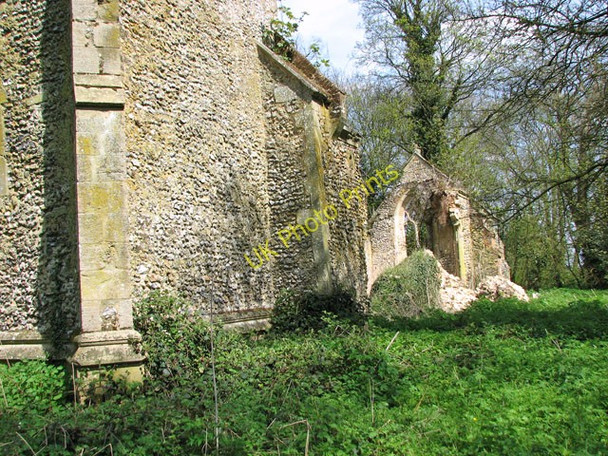 Photo 6"x4" The ruined church of St Paul Litcham c2010