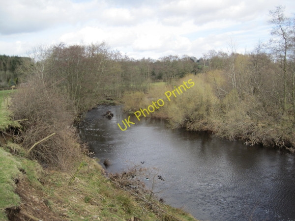 Photo 6"x4" River Irthing at Lanercost Lanercost c2010