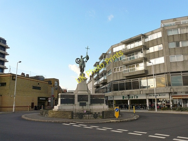 Photo 6"x4" War memorial on a roundabout Folkestone c2009