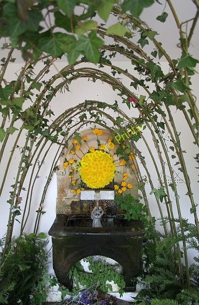 Photo 6"x4" The Holy Well - Well Dressing 2010 - Celebration Malvern Wells c2010
