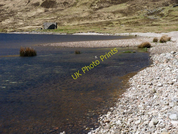 Photo 6"x4" Loch Eilde Mor's shingle shore Glas Bheinn\/NN2564 c2009