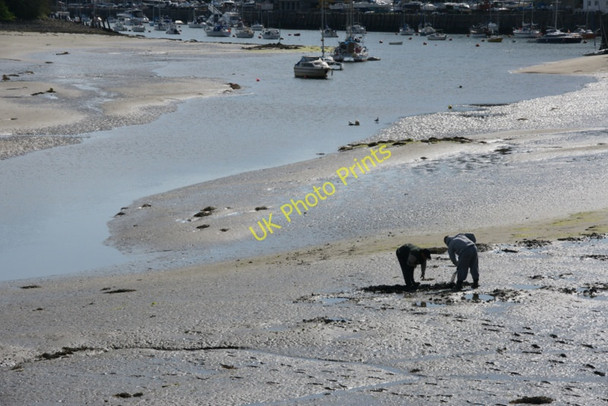 Photo 6"x4" Bait-diggers, Porthmadog Porthmadog c2010