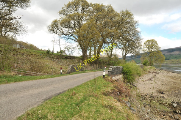 Photo 6"x4" The narrow A861 on the south side of Loch Eil Achaphubuil c2010
