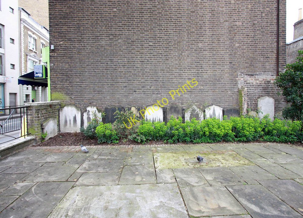 Photo 6"x4" The Old Church Garden - Gravestones Marylebone\/TQ2881 c2010 P1