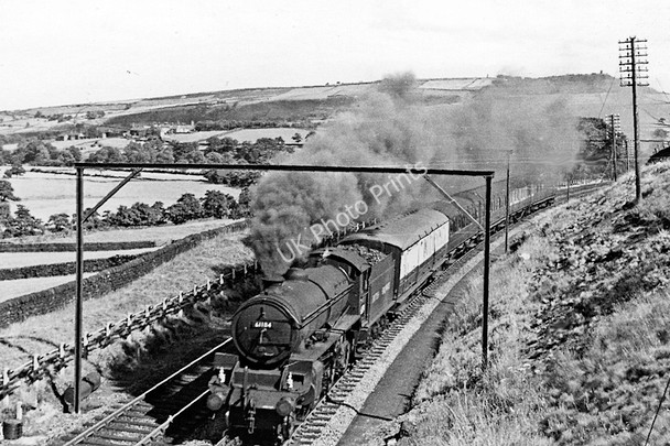 Photo 6"x4" Sheffield - Manchester express at Hazlehead Bridge Hazlehead\/SE1902 c1950