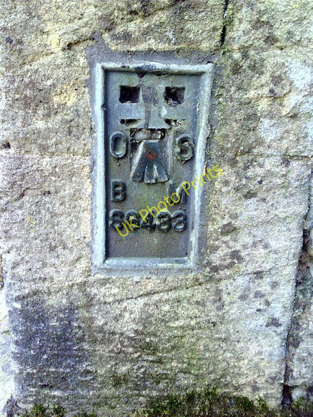 Photo 6"x4" Flush bracket number S6433 on Holy Trinity Church Witney c2011