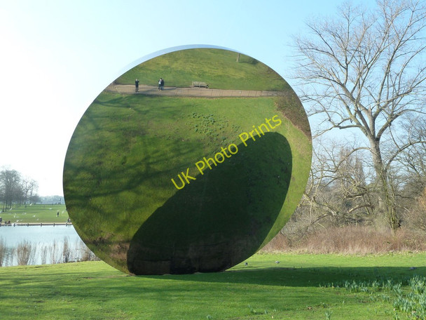 Photo 6"x4" Giant mirror in Kensington Gardens Paddington\/TQ2681 c2011