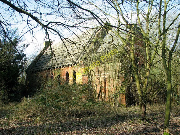 Photo 6"x4" Thursford Castle - the Walsingham Union workhouse chapel Thursford c2011