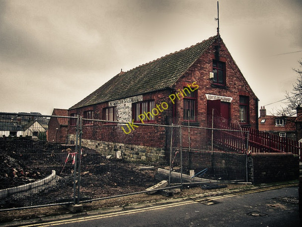 Photo 6"x4" West Cliff Salerooms Whitby\/NZ8910 c2011