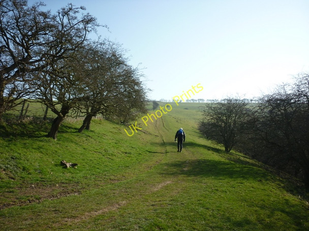 Photo 6"x4" Uphill from Millington towards Warren Farm Millington c2011