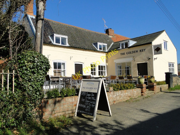 Photo 6"x4" The Golden Key public house at Snape Gromford c2011
