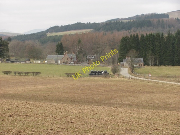 Photo 6"x4" Glen Isla farmland Bridge of Craigisla c2011