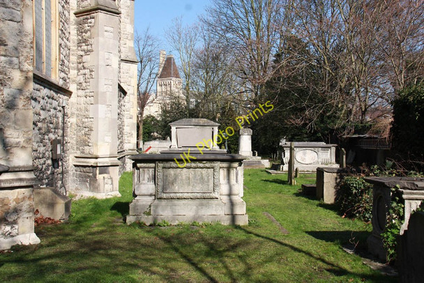 Photo 6"x4" All Saints, Fulham High Street - Churchyard Fulham c2011 P4