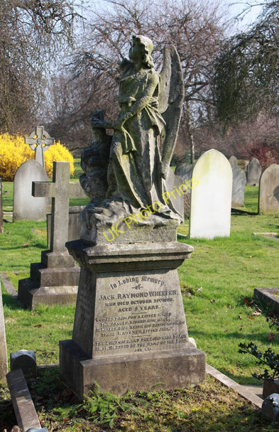 Photo 6"x4" Fulham Cemetery Barnes c2011 P1