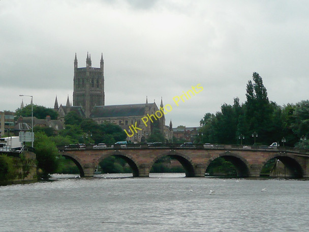 Photo 6"x4" The River Severn at Worcester Worcester c2010
