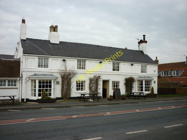 Photo 6"x4" The Sun Inn, Long Marston Long Marston\/SE5051 c2011