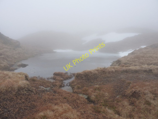 Photo 6"x4" The Ptarmigan ridge lochan Rowardennan c2011
