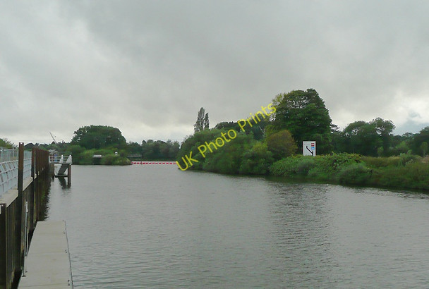 Photo 6"x4" The River Severn approaching Diglis Lock, Worcester Worcester c2010