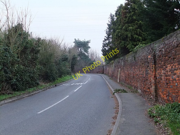 Photo 6"x4" The road to Langley Marish from Middle Green Slough\/SU9979 c2011