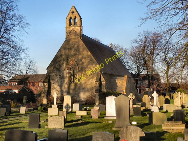Photo 6"x4" All Saints' Church and Graveyard, Glazebury Glazebury c2011