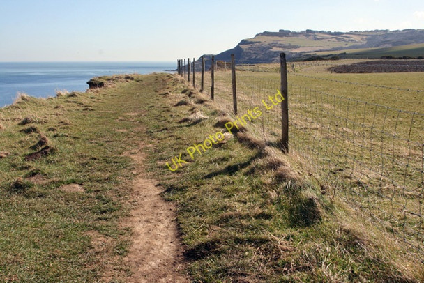 Photo 6"x4" The Cleveland Way near Stoupe Brow Fylingthorpe c2008