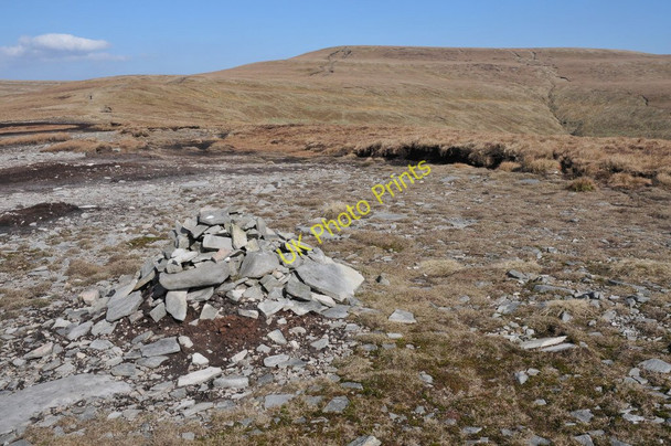 Photo 6"x4" Summit Cairn, Pen Trumau Pengenffordd c2011