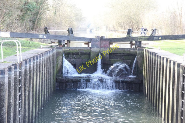 Photo 6"x4" Looking at the sill Aldermaston Wharf c2011