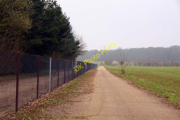 Photo 6"x4" The footpath beside the Culham research centre Clifton Hampden c2011