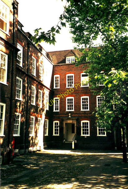 Photo 6"x4" Staple Inn courtyard, Holborn London c2000