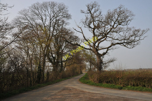 Photo 6"x4" Road to Toddington New Town\/SP0432 c2011