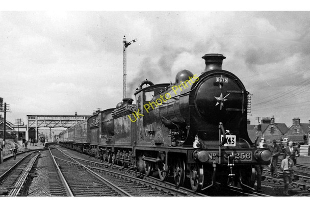 Photo 6"x4" A Rail Tour train at St Boswells Station in 1961 Newton St Boswells c1961