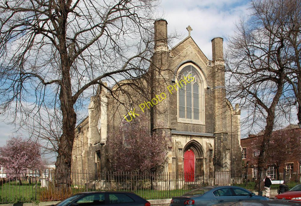 Photo 6"x4" Holy Trinity, Morgan Street Bow\/TQ3682 c2011 P1