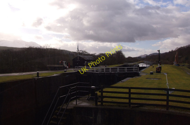Photo 6"x4" Gairlochy lock on the Caledonian Canal Gairlochy\/Ge\u00e0rr Lochaidh c2011