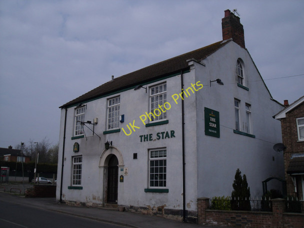 Photo 6"x4" The Star, Stonebroom Stonebroom c2011