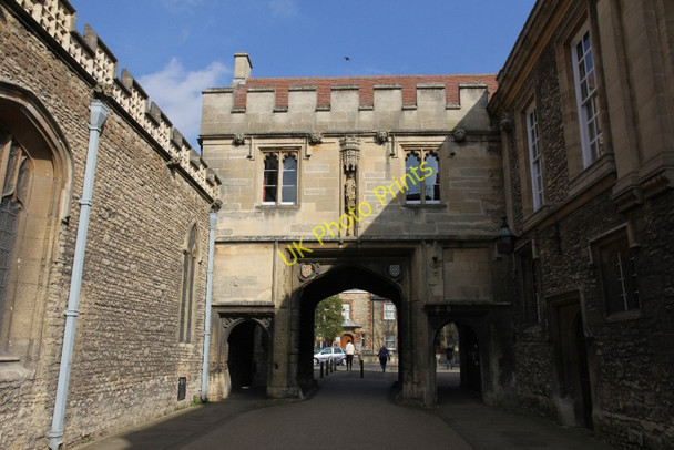 Photo 6"x4" The Abbey gate Abingdon c2011