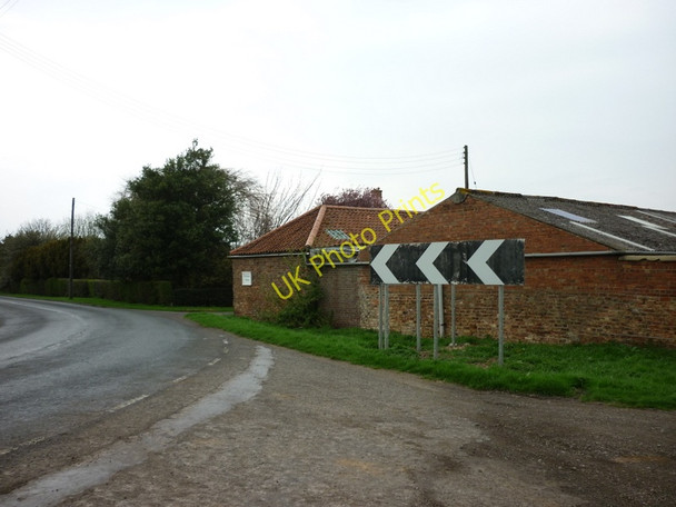 Photo 6"x4" The A161, Field Lane at Bolgate Farm Eastoft c2011