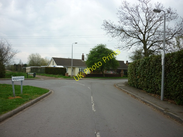 Photo 6"x4" The junction of Windsor Road and Godnow Road, Crowle Crowle\/SE7712 c2011