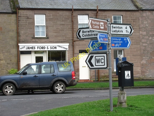 Photo 6"x4" Signs, Norham Ladykirk\/NT8847 c2011