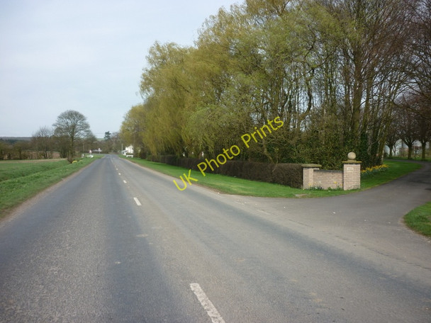 Photo 6"x4" The B1206 Barton Road at Timaru Farm entrance Wrawby c2011